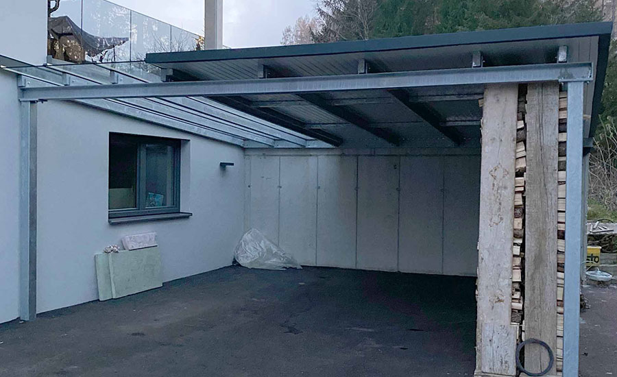 Carport aus Metall
